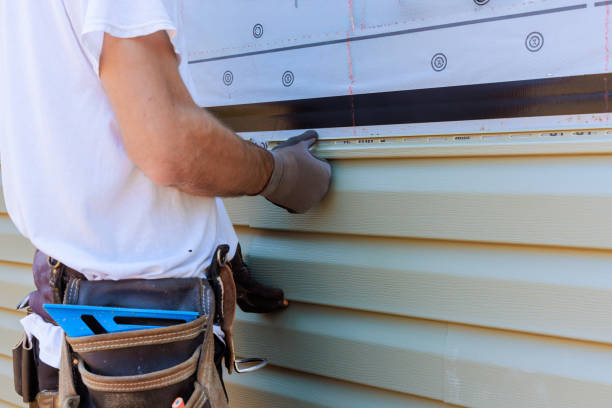 Trusted Storm Damage Siding Repair service in Bear Creek, FL - Creative Siding